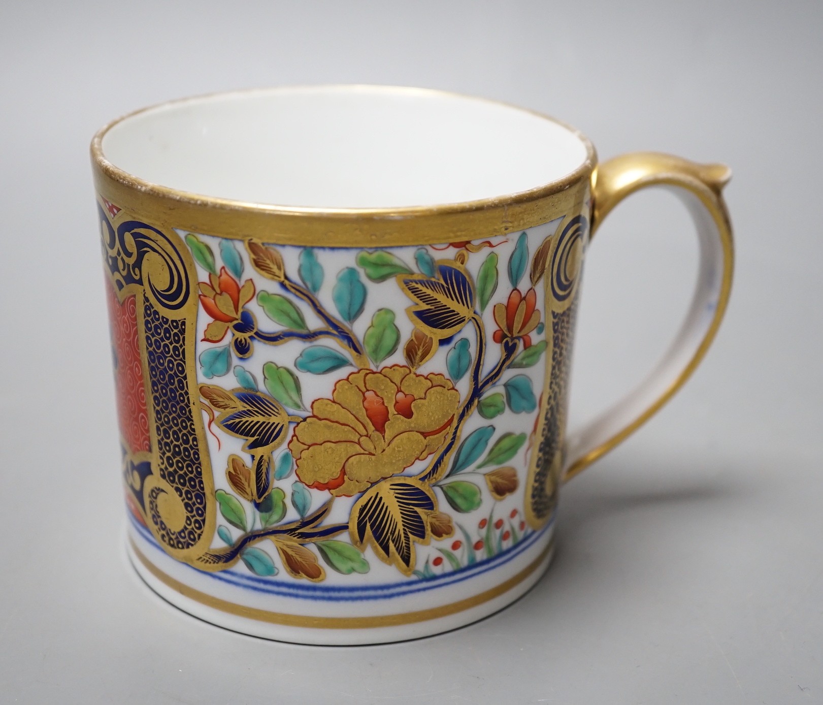 A Spode imari pattern porter mug pattern 1220, 9cm tall